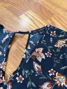 Kaii Navy Floral V-Neck Blouse